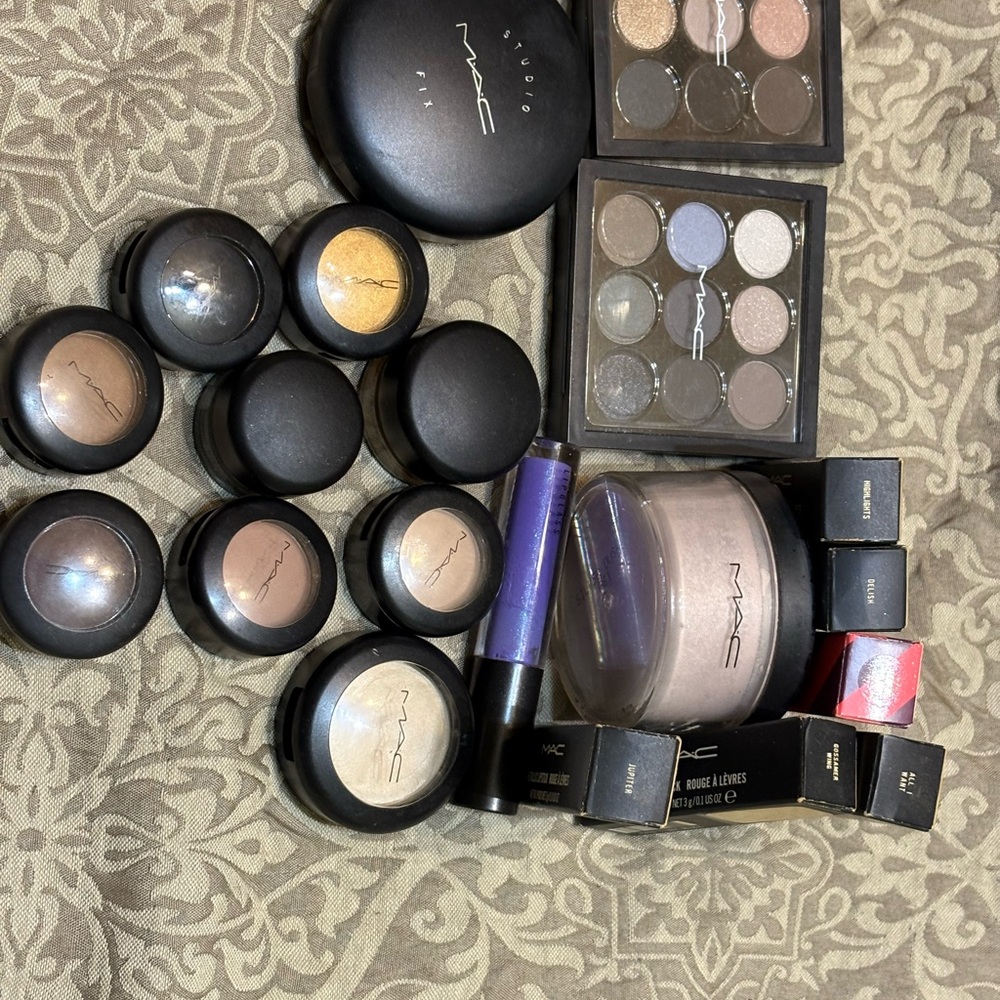 MAC Cosmetics Eyeshadow Collection - Gold, Purple, Pink Hues